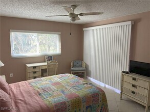 5419 Rattlesnake Hammock Rd, Unit 205 in Naples, FL - Building Photo - Building Photo