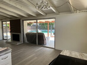 19336 Lanark St in Los Angeles, CA - Building Photo - Building Photo