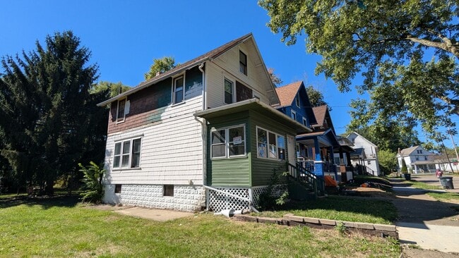 848 Clark St in Akron, OH - Building Photo - Building Photo