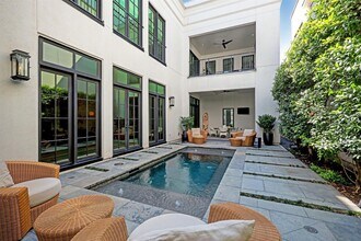 2521 Westgate Dr in Houston, TX - Building Photo - Building Photo