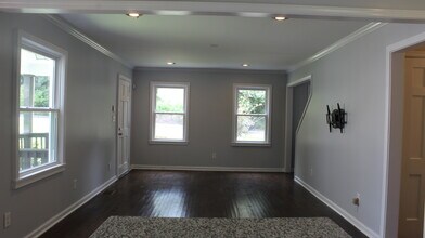 2637 Semmes St in Atlanta, GA - Building Photo - Building Photo