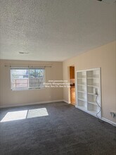 412 Coventry Dr in Stockton, CA - Building Photo - Building Photo