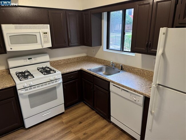 property at 106 Bellgrove Dr