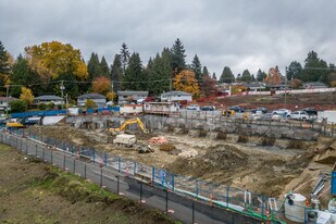 641-647 Claremont St in Coquitlam, BC - Building Photo