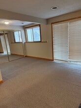 2305 4th Ave S in Moorhead, MN - Building Photo - Building Photo