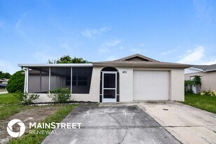 8711 Sterling Ln in Port Richey, FL - Building Photo