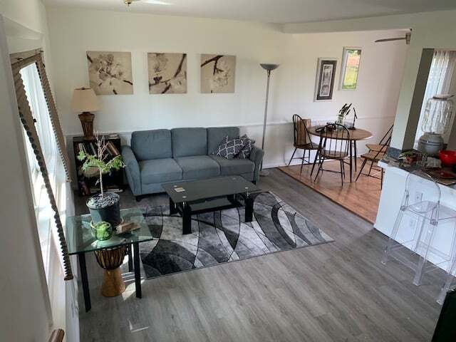 2065 Libertyville Rd