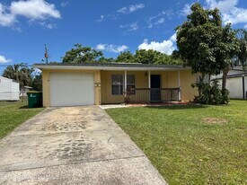 2376 Dakota Dr in Melbourne, FL - Building Photo