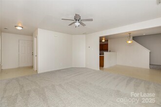 7311 Mitzi Deborah Dr in Charlotte, NC - Building Photo - Building Photo