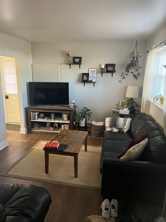 21-23 The Concourse in Albany, NY - Building Photo