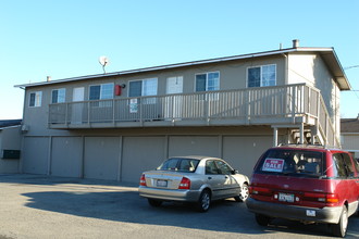 765-767 Elkington Ave in Salinas, CA - Foto de edificio - Building Photo