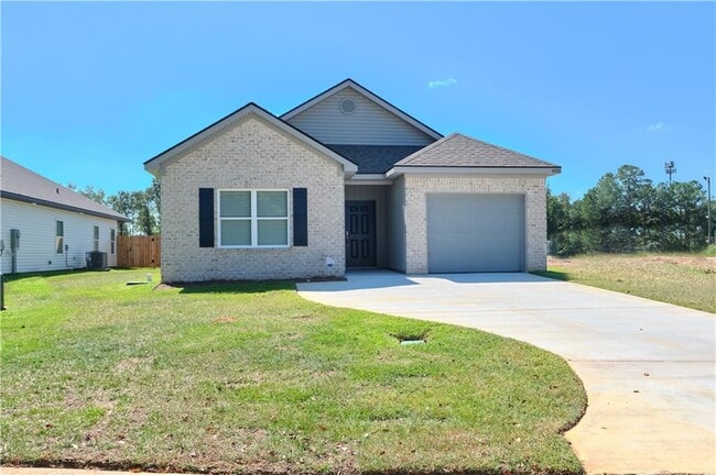 8561 Clarke Rd in Mobile, AL - Foto de edificio - Building Photo