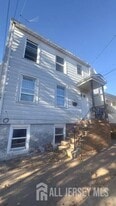 47 Richardson St in New Brunswick, NJ - Building Photo