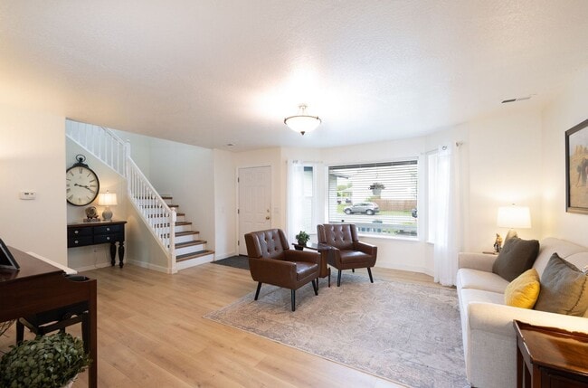 9105 N Prescott Dr in Hayden, ID - Building Photo - Building Photo