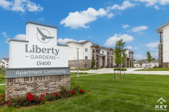 Liberty Gardens Apartments in Wichita, KS - Foto de edificio - Building Photo