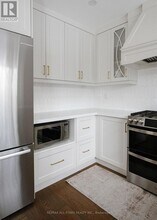 10 Thicketwood Blvd in Whitchurch-Stouffville, ON - Building Photo - Building Photo