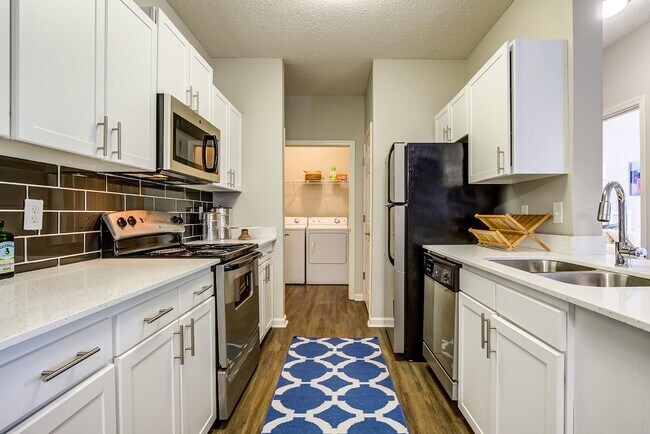 Avana Long Point in Mount Pleasant, SC - Building Photo - Building Photo