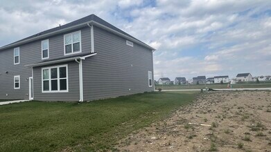 554 Corbin Wy in Avon, IN - Building Photo - Building Photo