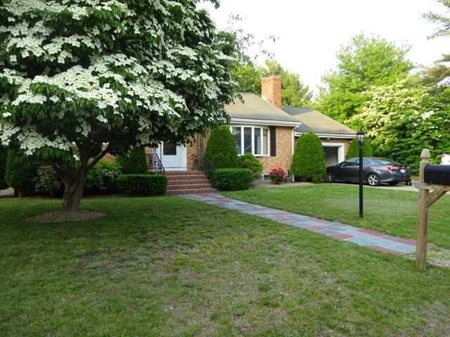 27 Wenonah Rd in Wareham, MA - Building Photo - Building Photo