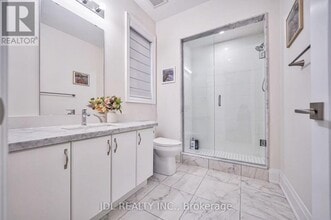 133 Hillsview Dr in Richmond Hill, ON - Building Photo - Building Photo