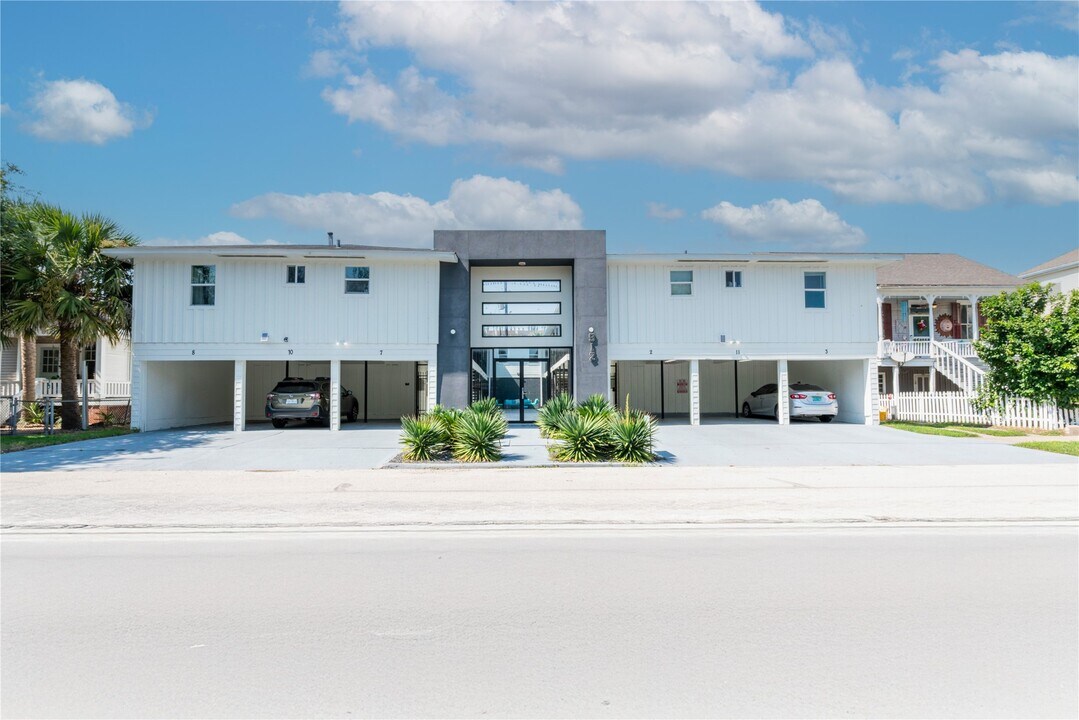 912 Church St in Galveston, TX - Building Photo
