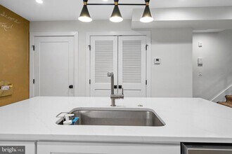 1110 6th St NW, Unit 1 in Washington, DC - Building Photo - Building Photo