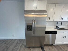 1005 Country Club Dr in Margate, FL - Building Photo - Building Photo