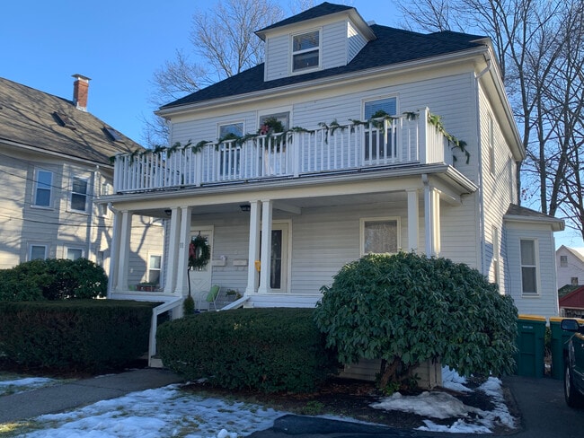 11 Crescent Ave, Unit 11 Crescent 1st