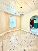 581 West Side Ave in Perth Amboy, NJ - Building Photo - Building Photo
