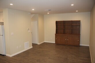 3970 Caminito Patricia in San Diego, CA - Building Photo - Building Photo