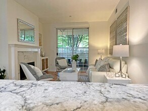 611 Arcadia Terrace in Sunnyvale, CA - Building Photo - Building Photo