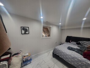 2904 W Nelson St in Chicago, IL - Building Photo - Building Photo