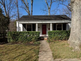 117 Monte Vista Ave in Charlottesville, VA - Building Photo