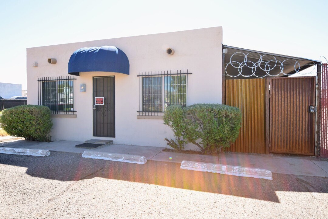 101 W Sahuaro St in Tucson, AZ - Building Photo