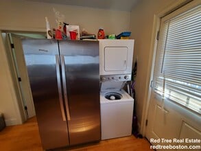 35 Pratt St, Unit 1 in Boston, MA - Building Photo - Building Photo