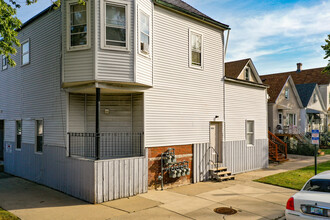 5028 W 31st Pl in Cicero, IL - Foto de edificio - Building Photo