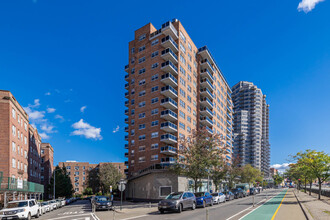 The Forester in Forest Hills, NY - Building Photo - Building Photo