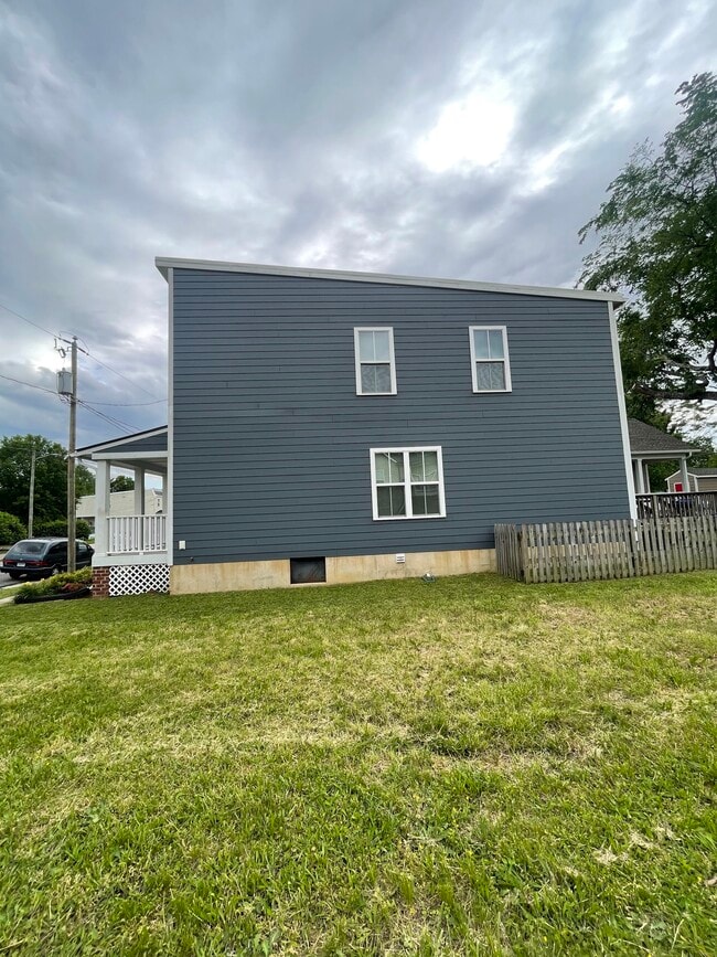 1208 N 33rd St in Richmond, VA - Building Photo - Building Photo