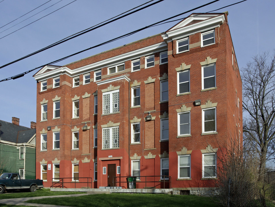 770 Ridgeway Ave in Cincinnati, OH - Building Photo