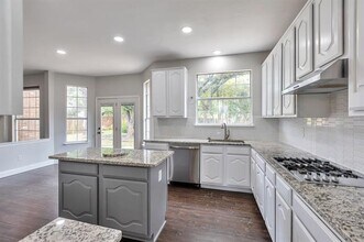 3825 Misty Glen Ct in Bedford, TX - Building Photo - Building Photo