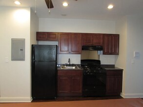 8246 S Racine Ave in Chicago, IL - Building Photo - Building Photo