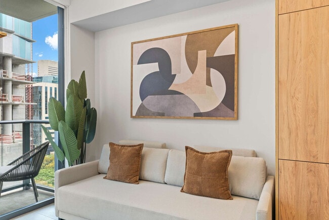 11 NE 6th St, Unit SI ID1376612P in Miami, FL - Building Photo - Building Photo