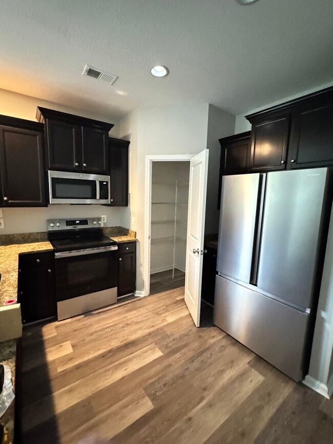 property at 637 Clover View Rd