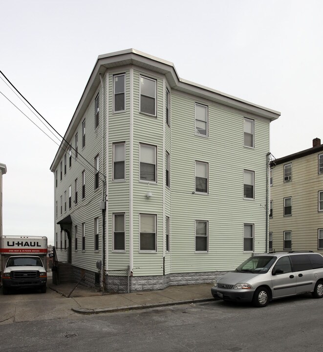 11 Spruce St in Providence, RI - Building Photo