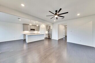 17728 Zinfandel Dr in Pflugerville, TX - Building Photo - Building Photo