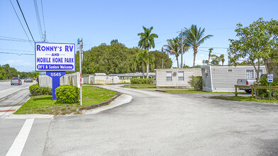 Seabranch in Stuart, FL - Building Photo - Building Photo