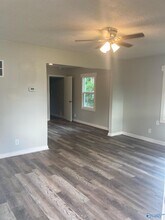 1020 Fairway Dr NW in Huntsville, AL - Foto de edificio - Building Photo