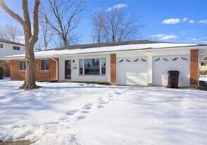 3668 Castano Dr in Dayton, OH - Building Photo