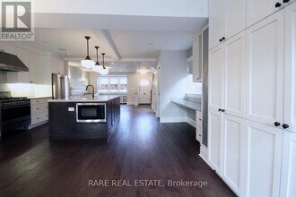 333 Brookdale Ave in Toronto, ON - Building Photo - Building Photo