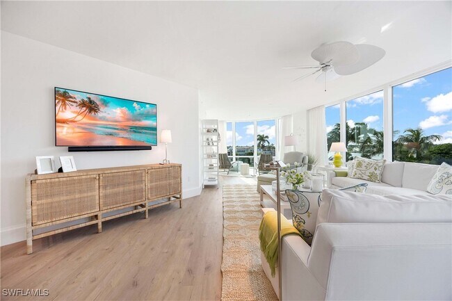 3971 Gulf Shore Blvd N